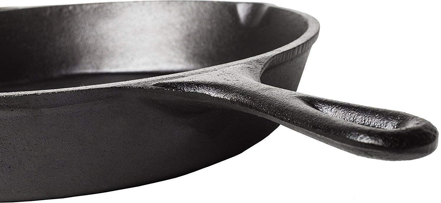 basics Pre-Seasoned Cast Iron Skillet Pan - L (10.25 inch, 2.18 Kgs)  - Black